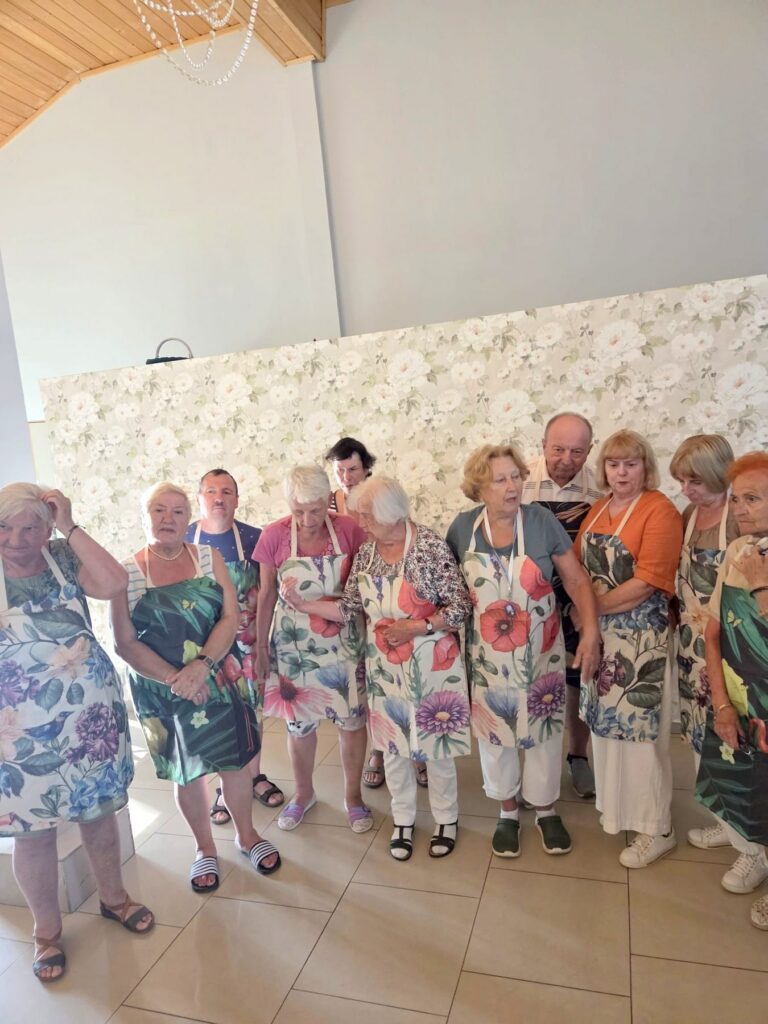 Willa OPAL Grzybowo – grupa stojaca